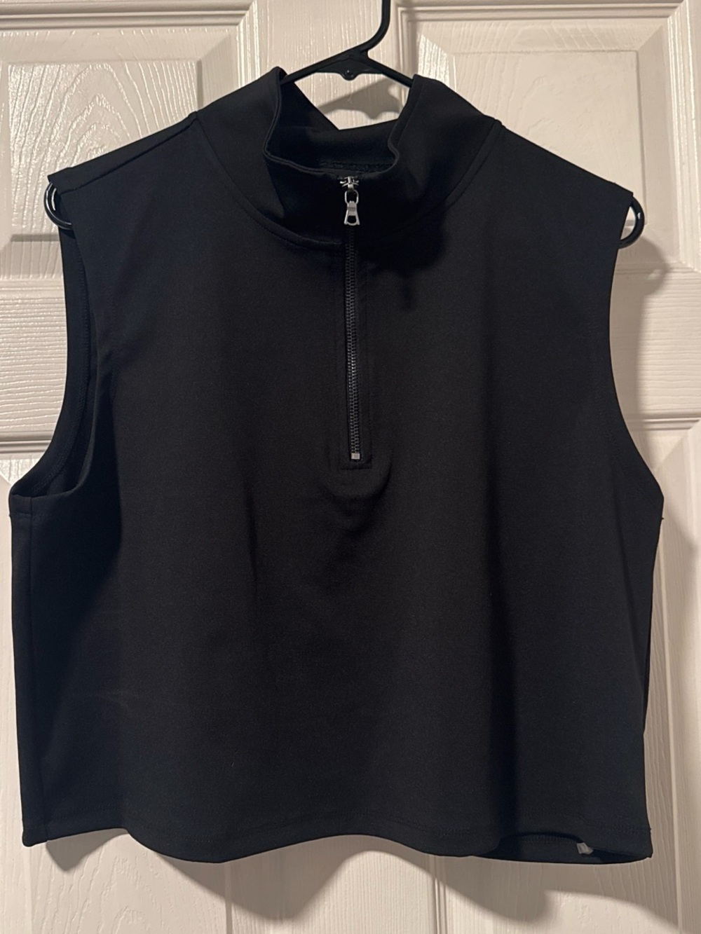 Kenneth Cole Black Sleeveless Half-Zip Mock Neck Vest